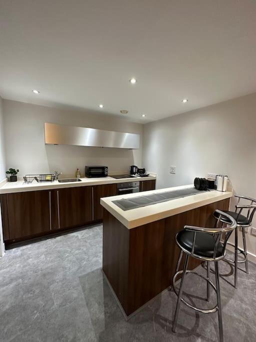 Heart Of Bham Free Parking Apartment Бирмингам Екстериор снимка